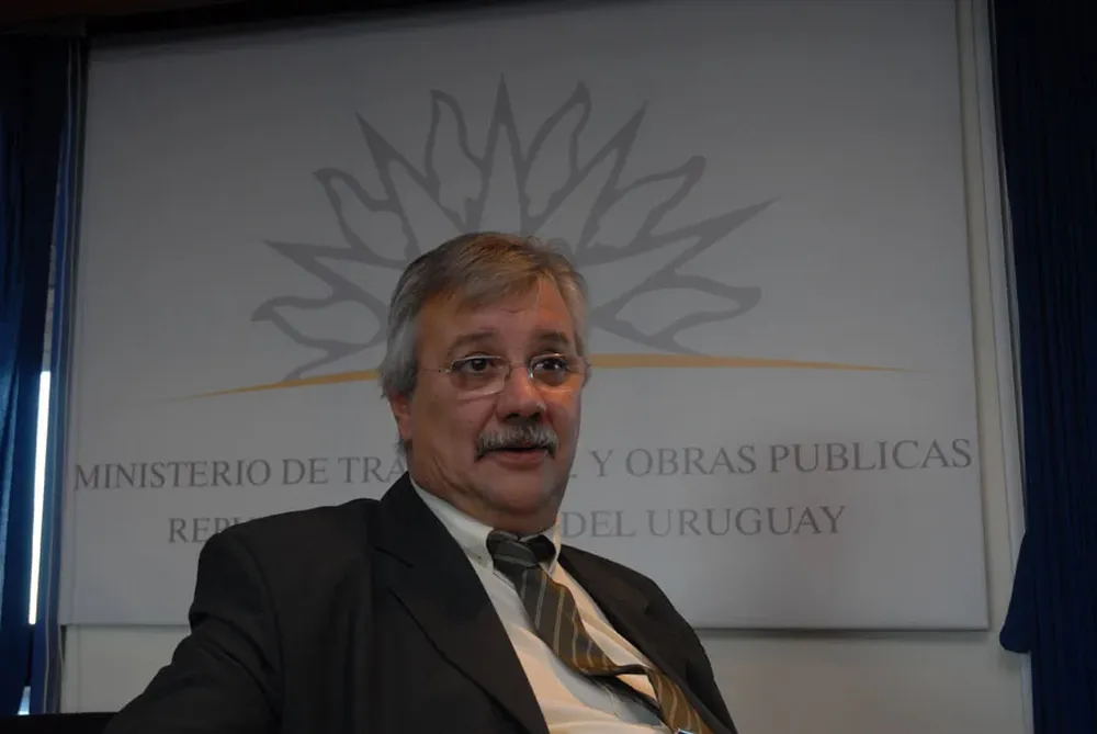 Mujica quiere tener control sobre la ejecución de obras