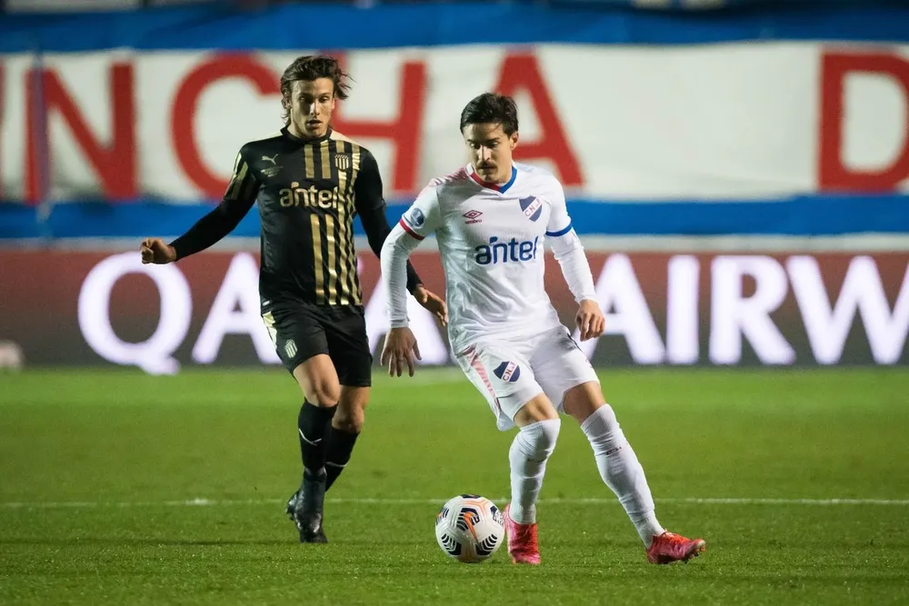 Gabriel Neves en el clásico pasado
