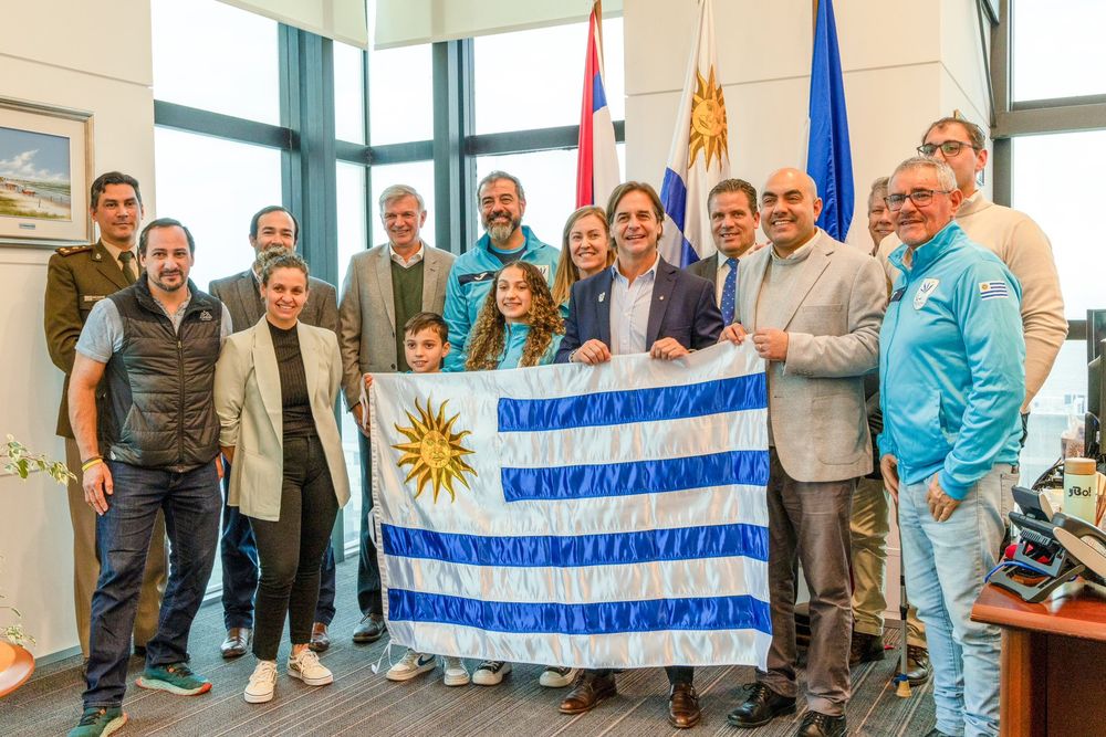 Luis Lacalle Pou, Hanna Arias y Jorge Gnazzo