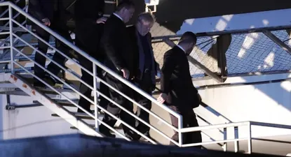 Lula llegando a Curitiba para entregarse