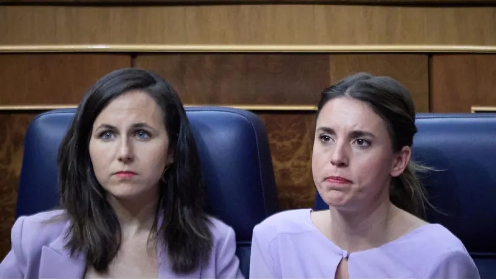 Las ministras ione Belarra e Irene Montero, de Podemos.