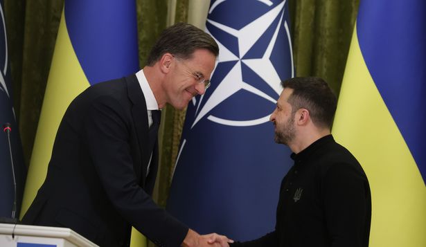 El presidente de Ucrania Volodimir Zelenski y el secratario general de la OTAN Mark Rutte