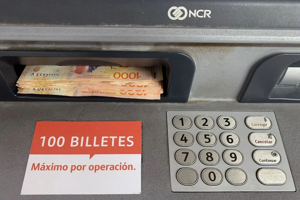 Pesos argentinos (foto archivo)