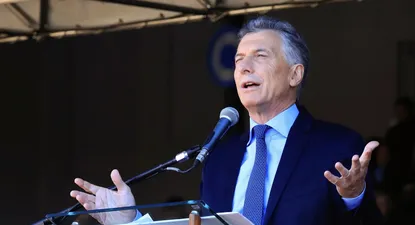 macri seduce a productores agricolas en recta final de campana a las primarias