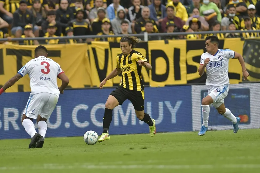 Intento ofensivo en el último clásico