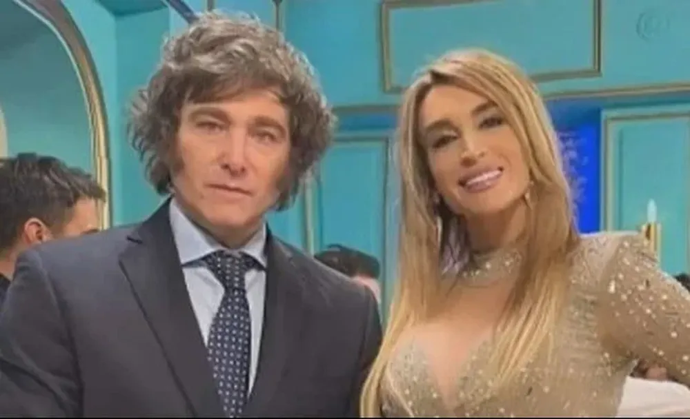 Javier Milei y Fátima Flórez