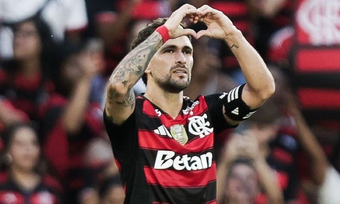 Giorgian De Arrascaeta volvió a festejar un gol para Flamengo