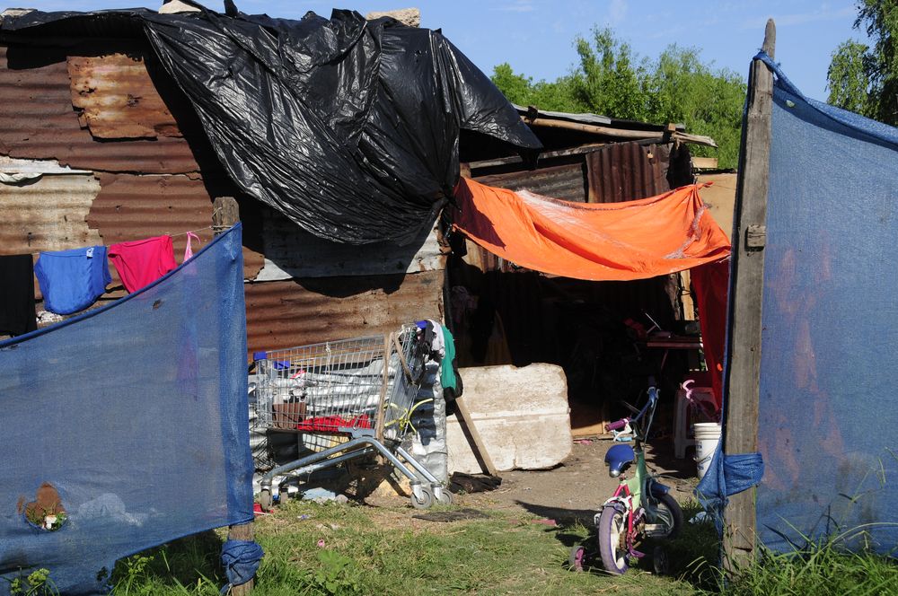 20160123 ARCHIVO Asentamiento Aquiles Lanza. La IMM no renovó el contrato con la ONG que se encargaba de la limpieza, y la basura se acumula en las calles de varios asentamientos. Pobreza / FOTO: L. CARREÑO