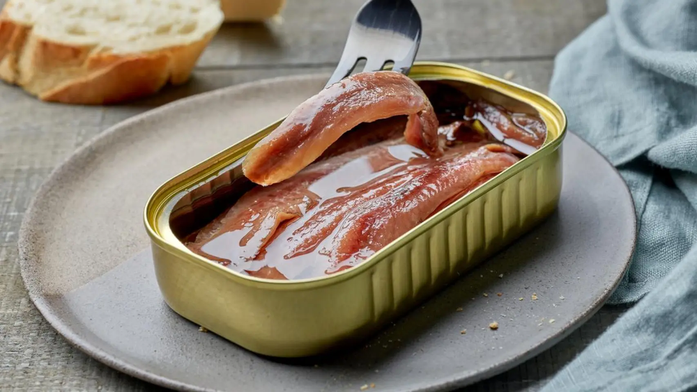 Las anchoas del Cantábrico, uno de los manjares de España.