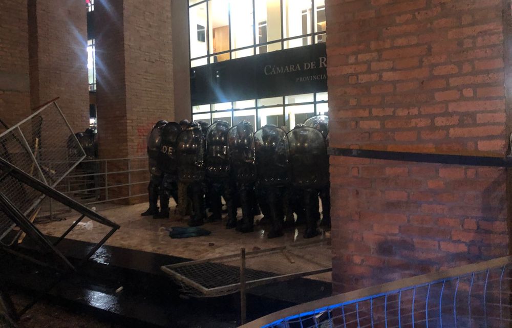 La policía fue la primera en acuartelarse para pedir aumento salarial pero esta vez no participó de la protesta