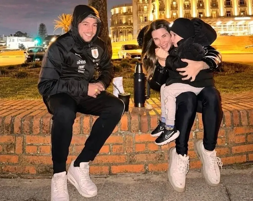 Federico Valverde y familia en Carrasco