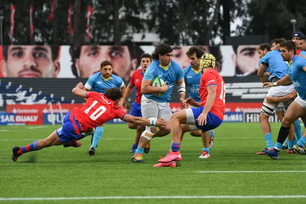 Con dos tries, Kessler fue la figura