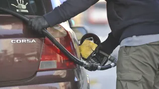 Luego de un aumento en junio de 2022, los combustibles bajaron su precio en dos oportunidades, una en setiembre y otra en octubre