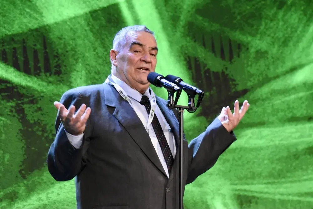 Vidalín durante el acto de inauguración en Pueblo Centenario.