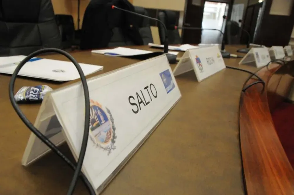 El intendente Andrés Lima dijo que primero pagará a los trabajadores