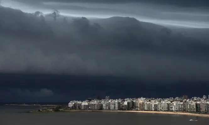 Tormenta en Montevideo