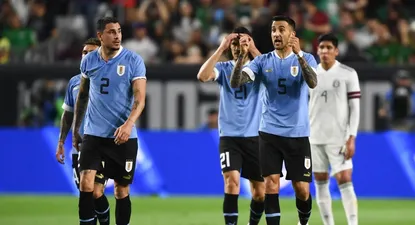 Vecino celebra en la victoria ante México