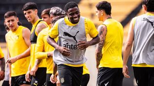 Luis Angulo entrenó por primera vez en Peñarol