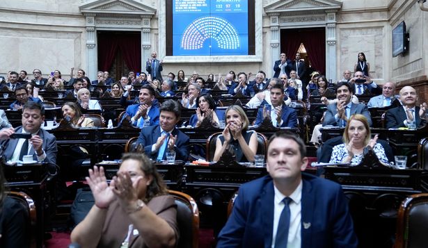 El Gobierno confía en que podrá sancionar la reforma a la Ley de Glaciares.