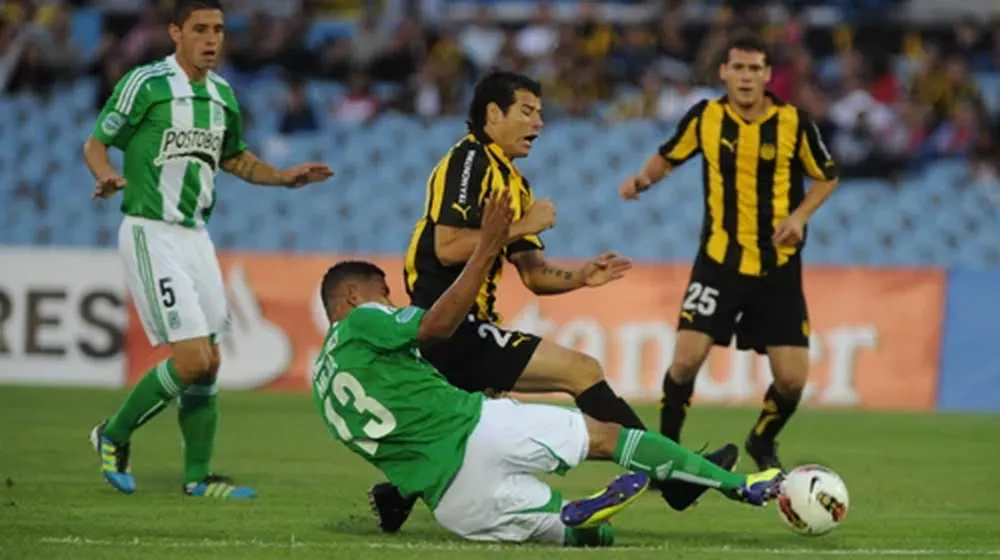 Nacional de Medellín humilló a Peñarol