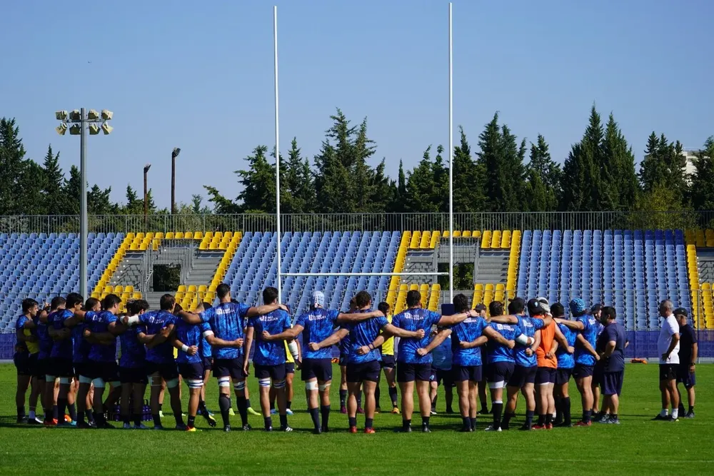 Los Teros vienen entrenando bajo mucho calor