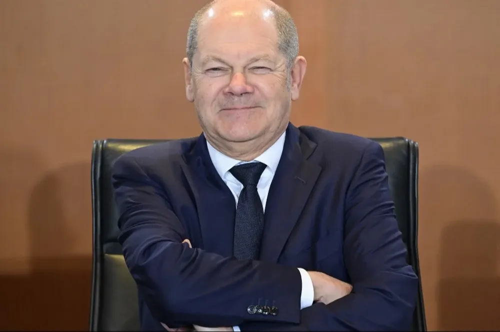 El canciller alemán Olaf Scholz sobre envío de armas a Ucrania: “Lo que estamos haciendo podría llevar a una implicación bélica”.