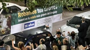 Damnificados de Conexión Ganadera contrataron auto parlante para dar apoyo a la Fiscalía y piden una sentencia ejemplar