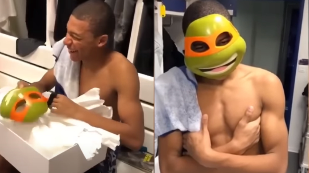 Thiago Silva le regaló a Mbappé&nbsp; una máscara de las tortugas ninja como broma