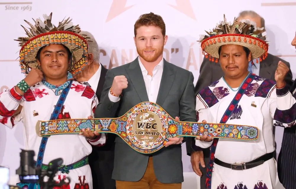 Canelo Álvarez pasó a ser el deportista mejor pago de la historia