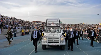 El Papa Francisco concluye su histórica visita a Irak con una misa multitudinaria en Erbil