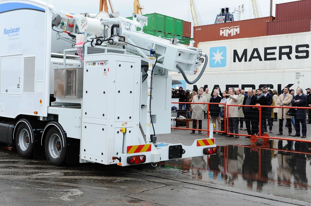 Escáneres en el puerto de Montevideo.