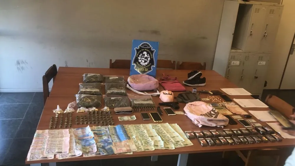 Materiales incautados en la operación que detuvo a la banda de rapiñeros