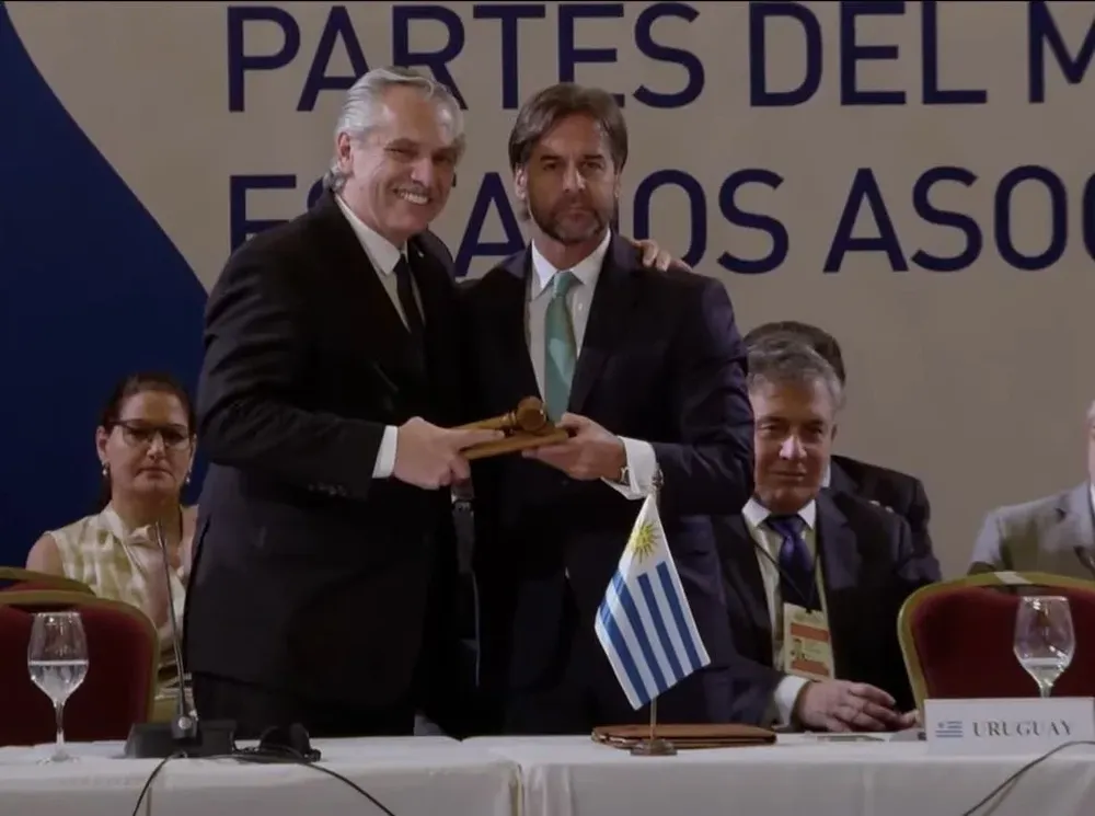 El momento del paso de la presidencia pro témpore del Mercosur