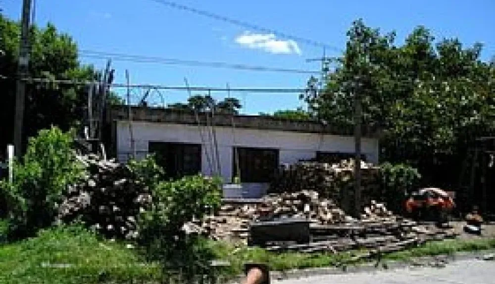 Frente de la propiedad que subastará el rematador Gerardo Gomes de Freitas