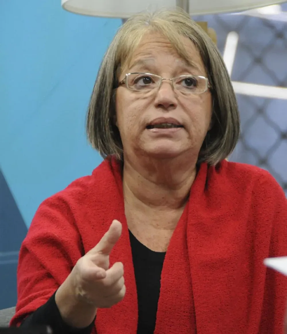 Senadora Mónica Xavier