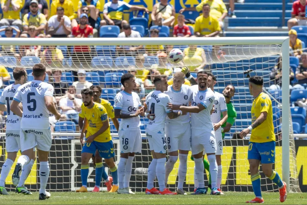 Festejo de Artem Dovbyk en Girona