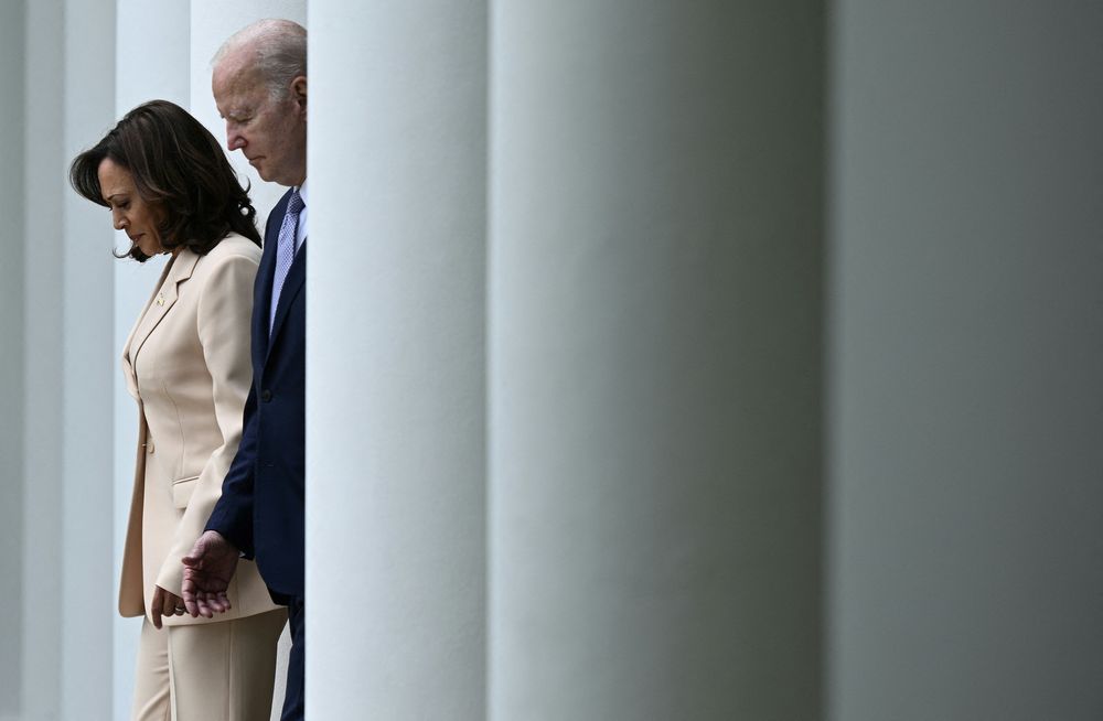 Kamala Harris junto a Joe Biden en la Casa Blanca en mayo pasado