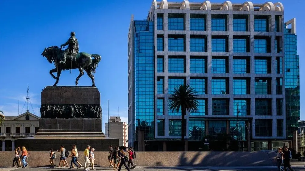Plaza Independencia, Montevideo (archivo, 2019).