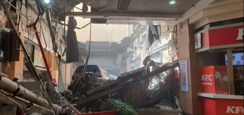 Se cayó el techo del Osasco Shopping