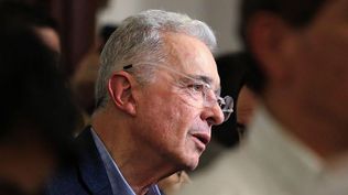 Álvaro Uribe participó en la audiencia de forma virtual. Álvaro Uribe participó en la audiencia de forma virtual.