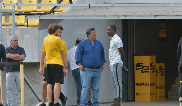 ¿Quién es Denis Olivera, la nueva contratación de Peñarol?