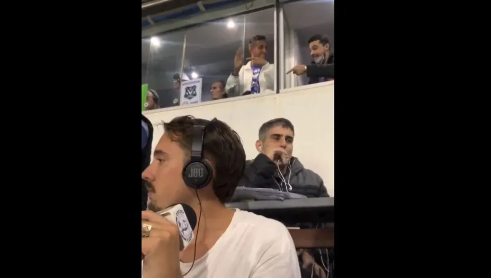 Video durante la transmisión de La Abdón radio