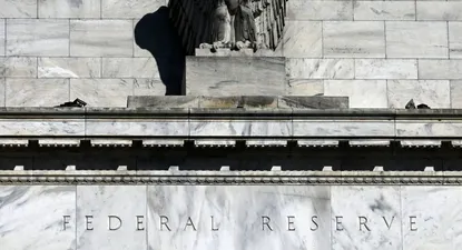 funcionarios de la fed y el bce preven un nuevo aumento de las tasas de interes