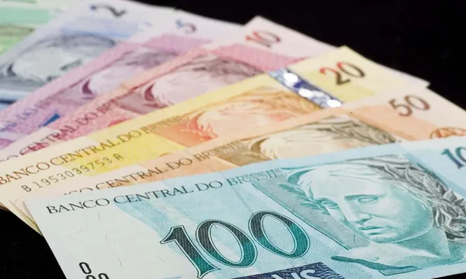 Banco Central de Brasil sorprende con agresivo recorte de tasas para rescatar a la economía