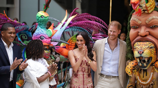 Meghan Markle y su esposo, el príncipe Enrique durante una de las actividades del viaje a Colombia