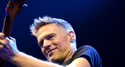 Bryan Adams llega a España para encabezar el Cap Roig