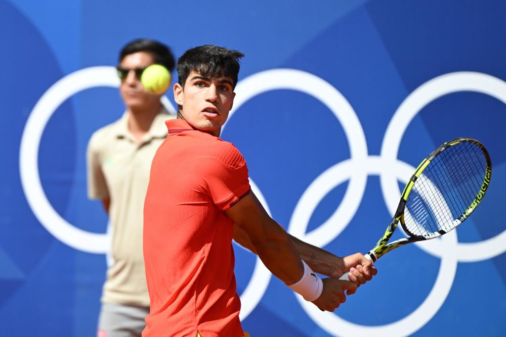 Carlos Alcaraz debe remontar. Carlos Alcaraz debe remontar.