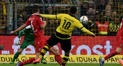 Henrik Mkhitaryan marcó el gol del triunfo de Dortmund ante Hannover 96