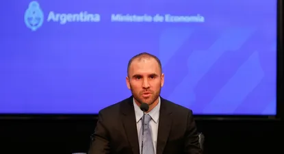 Argentina endurece su postura negociadora e insinúa una quita de la deuda con el FMI
