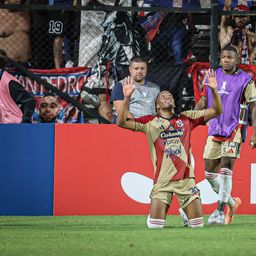 Hayen Palacios celebra su gol contra Liverpool por la Copa Libertadores Hayen Palacios celebra su gol contra Liverpool por la Copa Libertadores